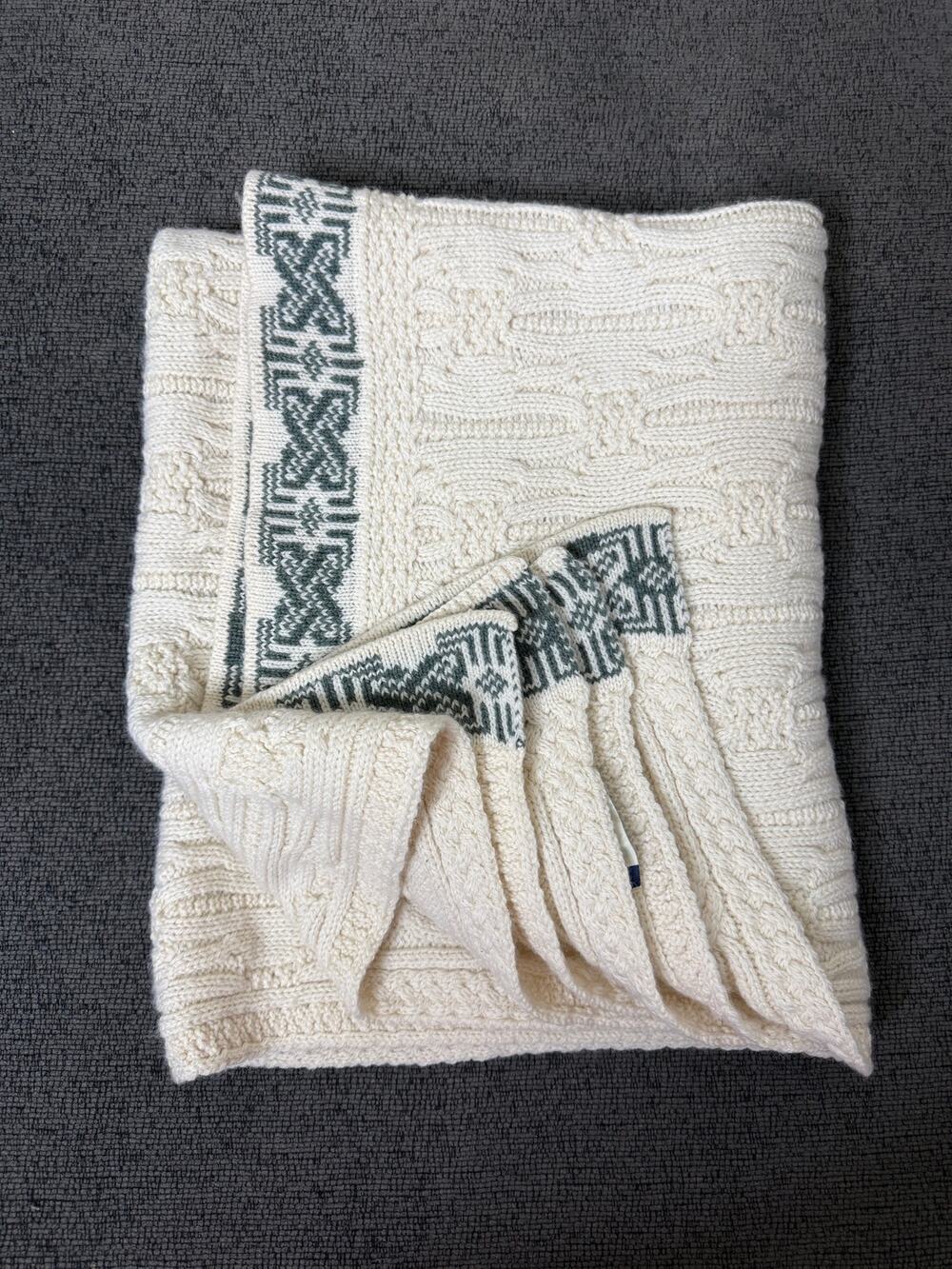 Aran Mor Ireland 100% Super Soft Merino Wool Cable Knit Throw Blanket